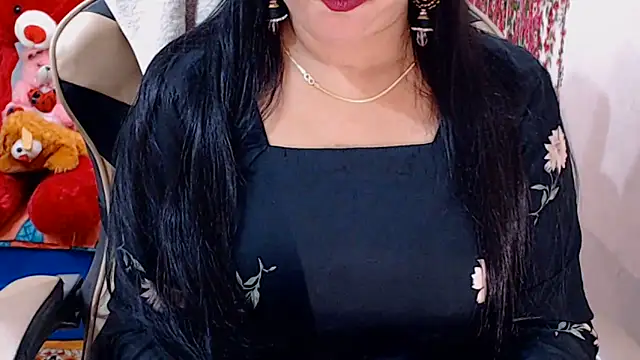 Snapshot of Naughty_Kashish chatting on 06/06/26, 05:23 Naughty Kashish online show from 06/06/26, 05:23