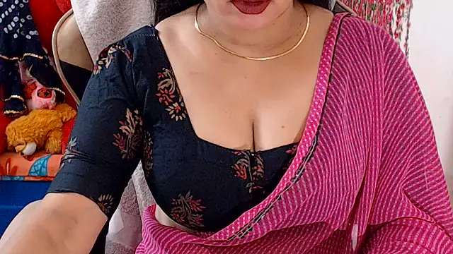 Snapshot of Naughty_Kashish chatting on 06/11/26, 05:37 Naughty Kashish online show from 06/11/26, 05:37