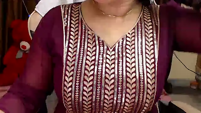 Snapshot of Naughty_Kashish chatting on 09/29/25, 06:20 Naughty Kashish online show from 09/29/25, 06:20