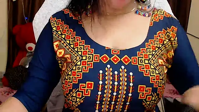 Snapshot of Naughty_Kashish chatting on 09/24/25, 06:31 Naughty Kashish online show from 09/24/25, 06:31