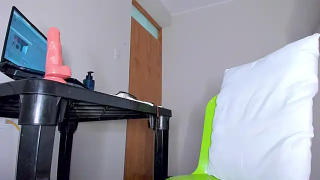 MikeMiller2 online show from 10/28/25, 02:12