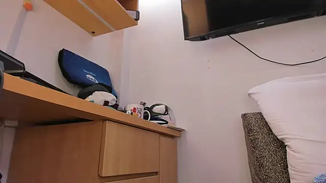 MikeMiller2 online show from 04/05/26, 02:13