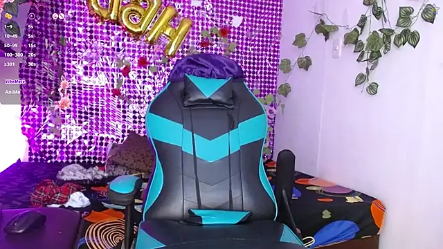 Snapshot of niawk_ chatting on 02/28/26, 02:39 niawk online show from 02/28/26, 02:39