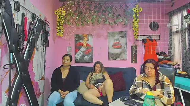lesbiancuple online show from 05/14/26, 01:52