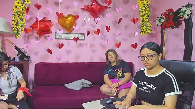 lesbiancuple online show from 02/07/26, 12:02
