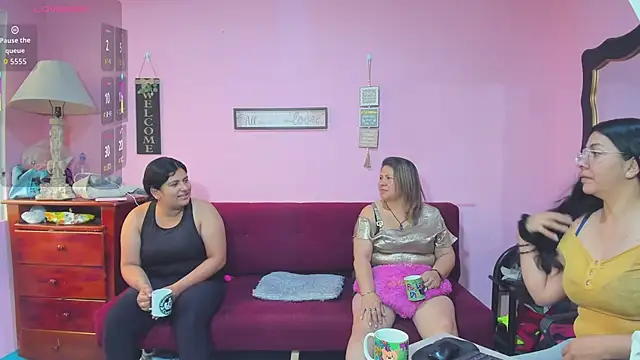 lesbiancuple online show from 11/11/25, 01:06