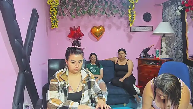 lesbiancuple online show from 03/11/26, 11:59