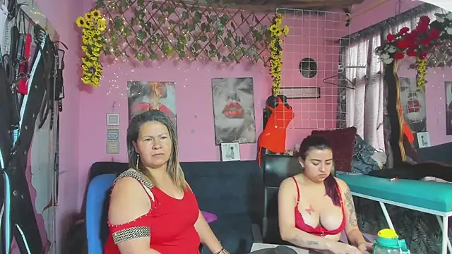lesbiancuple online show from 05/23/26, 01:21
