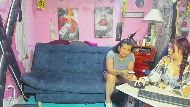 lesbiancuple online show from 05/04/26, 12:08