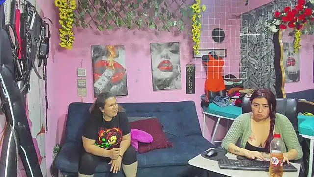 lesbiancuple online show from 05/13/26, 01:56
