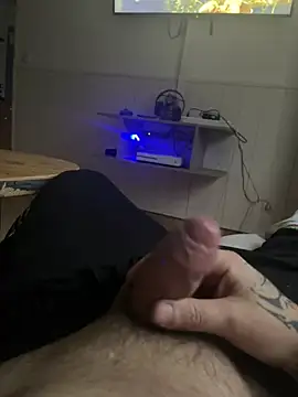 RenaudS-02 online show from 12/30/24, 03:34