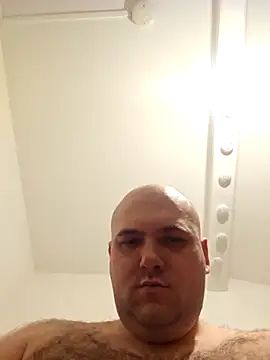 mario890605 online show from 02/24/26, 10:43