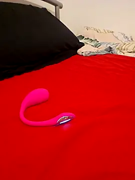 mario890605 online show from 02/15/26, 07:02