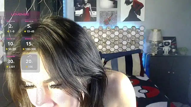Snapshot of Hot_Metallica69 chatting on 09/28/25, 05:09 Hot Metallica69 online show from 09/28/25, 05:09