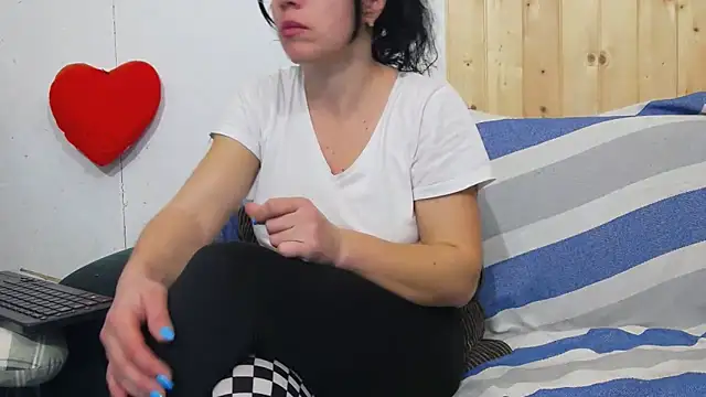 SquirtyMellissaLabia online show from 02/21/26, 05:15