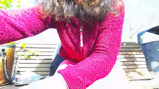 SquirtyMellissaLabia online show from 10/31/25, 08:00