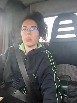 SquirtyMellissaLabia online show from 10/16/25, 07:05