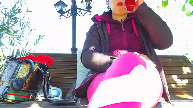 SquirtyMellissaLabia online show from 10/25/25, 07:07