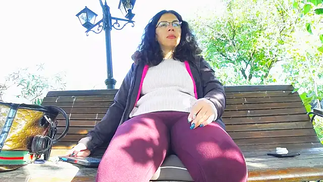 SquirtyMellissaLabia online show from 10/09/25, 06:25