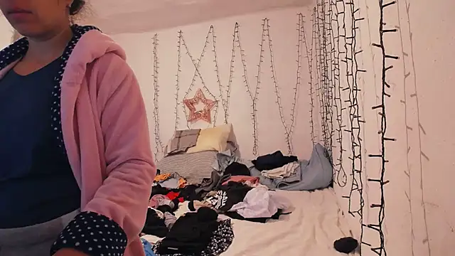 SquirtyMellissaLabia online show from 10/02/25, 07:12