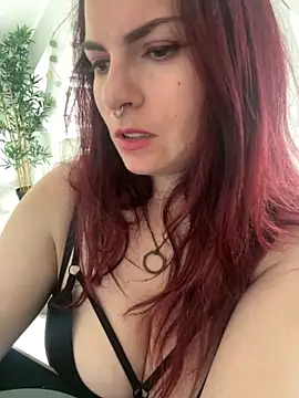 Snapshot of LunaMoongirl chatting on 09/20/25, 04:12 LunaMoongirl online show from 09/20/25, 04:12