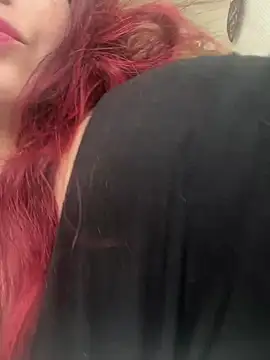 Snapshot of LunaMoongirl chatting on 01/29/25, 10:27 LunaMoongirl online show from 01/29/25, 10:27