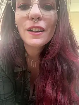 Snapshot of LunaMoongirl chatting on 01/10/25, 01:31 LunaMoongirl online show from 01/10/25, 01:31