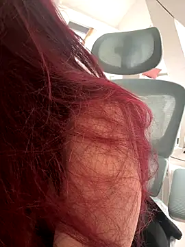 Snapshot of LunaMoongirl chatting on 10/20/25, 01:11 LunaMoongirl online show from 10/20/25, 01:11