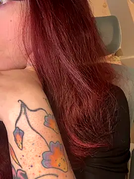 LunaMoongirl online show from 11/20/25, 05:46