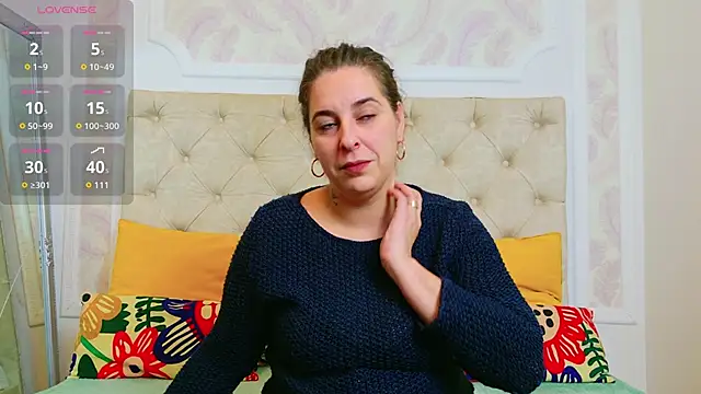 KarinaNoir online show from 10/23/25, 02:54