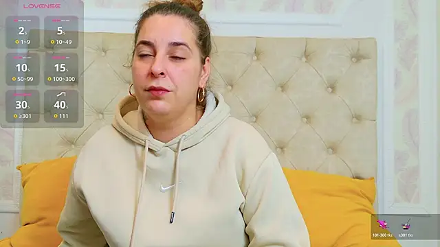 KarinaNoir online show from 11/06/25, 03:43