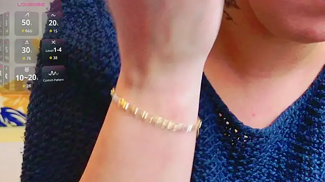 KarinaNoir online show from 12/17/25, 05:12