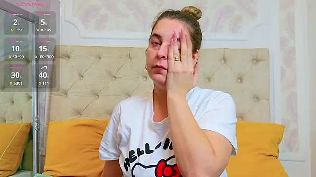 KarinaNoir online show from 11/26/25, 05:07