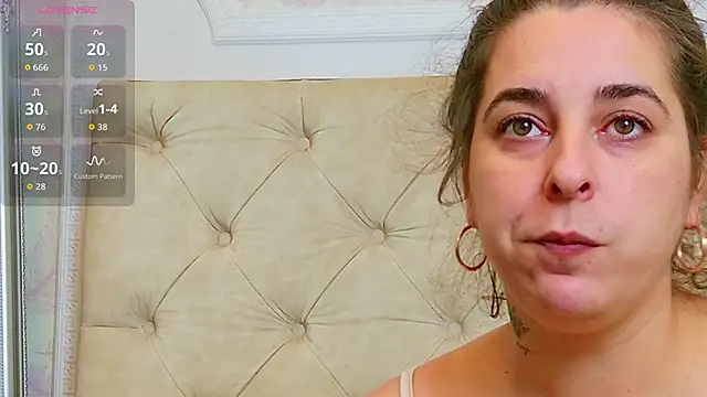 KarinaNoir online show from 11/13/25, 05:22