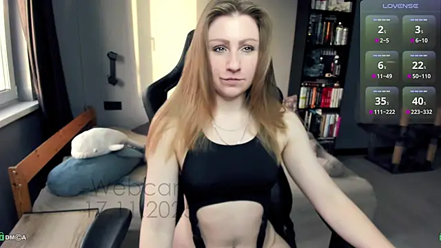 Web-cam-angel online show from 11/17/25, 01:04