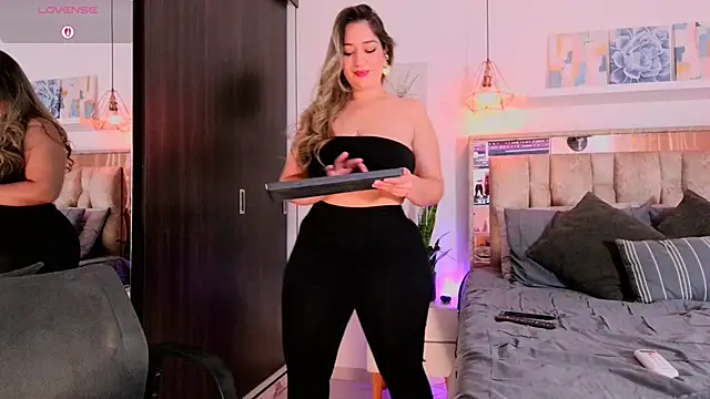 Snapshot of Dulce_Morrys chatting on 03/15/26, 04:47 Dulce Morrys online show from 03/15/26, 04:47