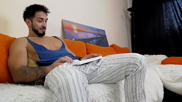 MichaelWills online show from 11/09/25, 01:04