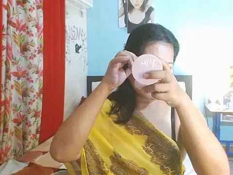 PearlOfAsia21 online show from 02/12/26, 02:11