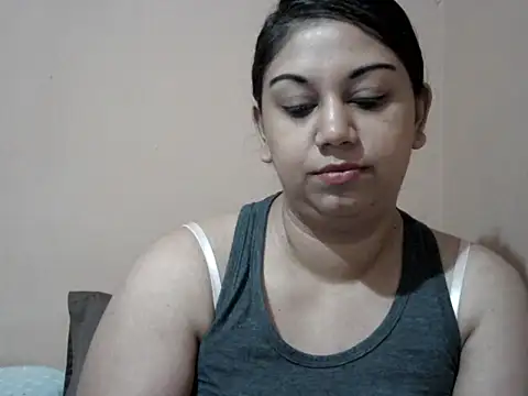 bellachow10 online show from 05/05/26, 07:22