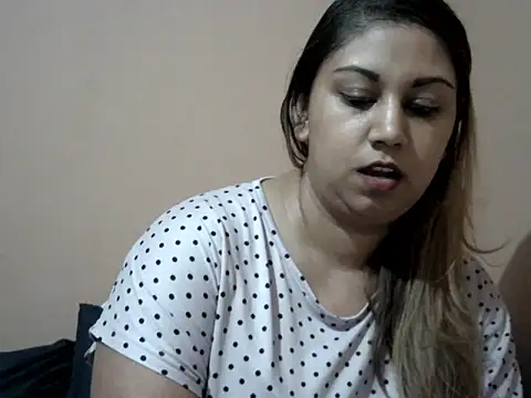 bellachow10 online show from 01/10/26, 08:37