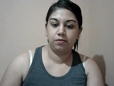 bellachow10 online show from 05/16/26, 06:51