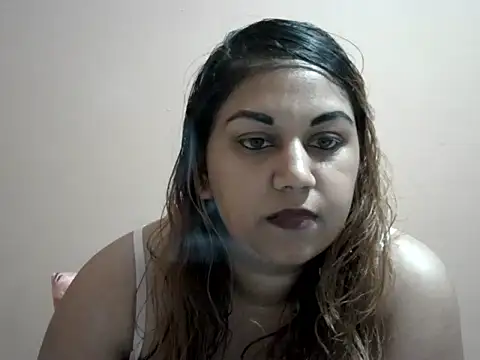 Snapshot of bellachow10 chatting on 11/07/25, 09:03 bellachow10 online show from 11/07/25, 09:03