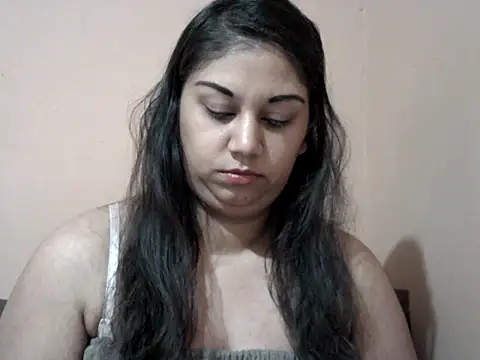 bellachow10 online show from 05/26/26, 07:28