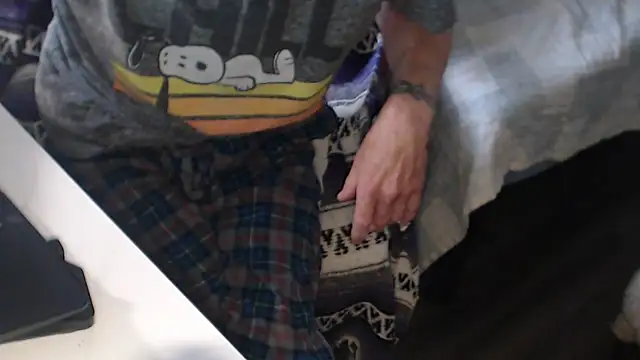 Snapshot of QueenDenizeAndTheCaptain chatting on 10/22/25, 06:51 QueenDenizeAndTheCaptain online show from 10/22/25, 06:51