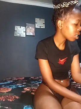 Snapshot of SheisBlacq chatting on 09/28/25, 08:27 SheisBlacq online show from 09/28/25, 08:27