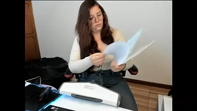 Snapshot of kayortiiz chatting on 03/05/26, 12:07 kayortiiz online show from 03/05/26, 12:07