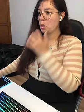 kayortiiz online show from 05/28/26, 11:38