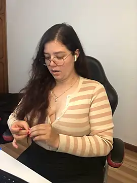 kayortiiz online show from 07/09/26, 12:22