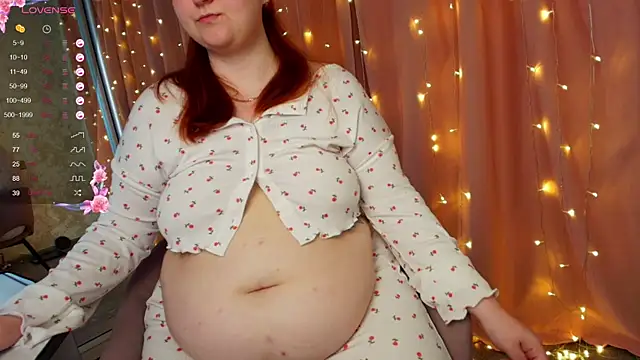 Snapshot of Mia_Bows chatting on 07/04/26, 10:58 Mia Bows online show from 07/04/26, 10:58