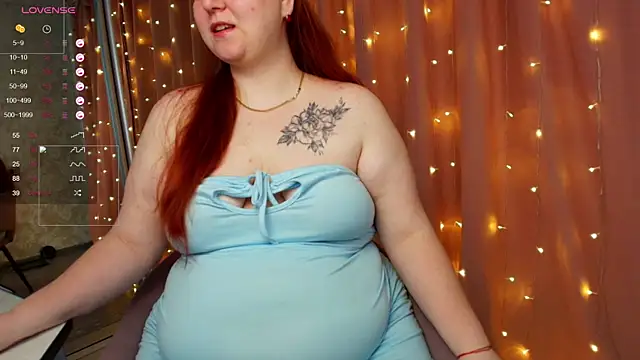 Snapshot of Mia_Bows chatting on 06/05/26, 11:54 Mia Bows online show from 06/05/26, 11:54
